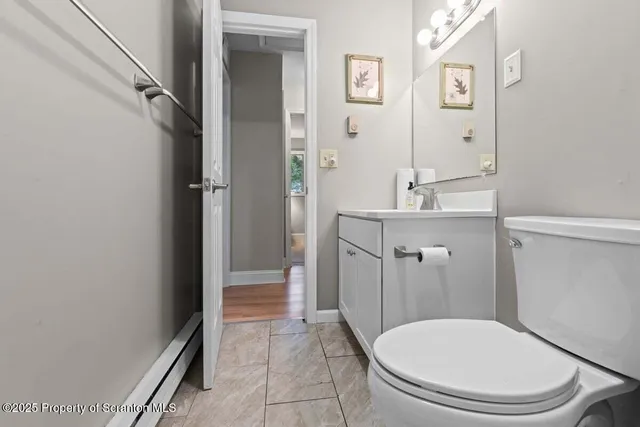 $239,900 | 5 Lyman Court, Gouldsboro, PA 18424