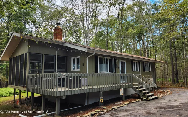 $239,900 | 5 Lyman Court, Gouldsboro, PA 18424