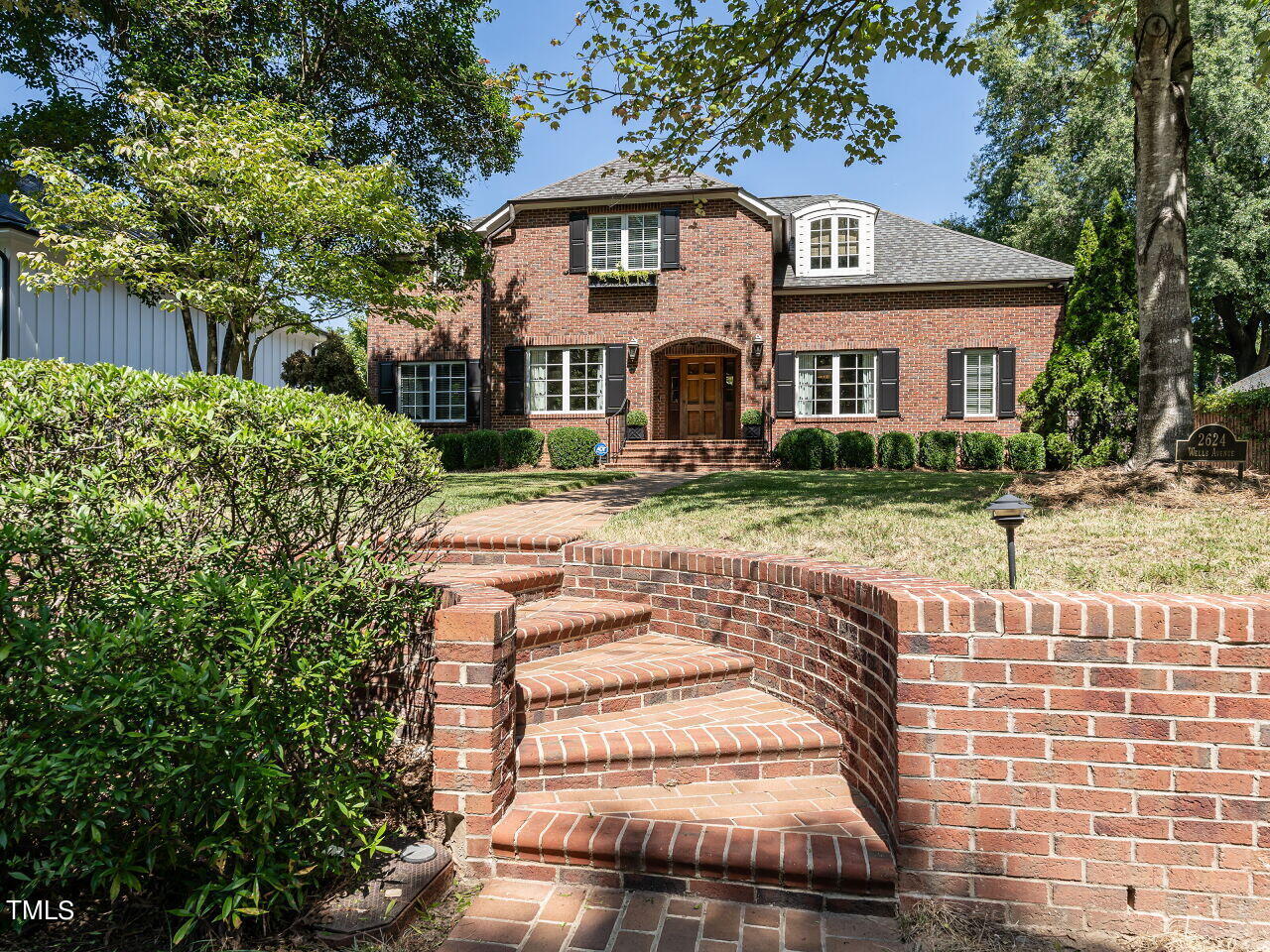 2624 Wells Avenue Raleigh, NC 27608 - Photo 3 of 35 003-1280x960-front