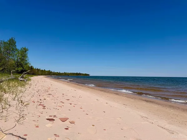 $247,500 | 2060 Hermits Cove Road, Lake Linden, MI 49945