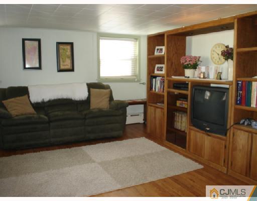 39 Red Bank Road Spotswood, NJ 08884 - Photo 5 of 8 Gallery Image 5