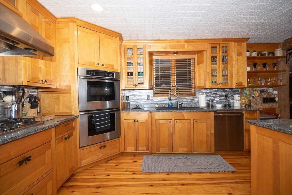 25 Tower Hill Road Brimfield, MA 01010 - Photo 5 of 37