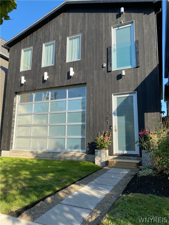 381 Rhode Island Street Buffalo, NY 14213 - Photo 2 of 47