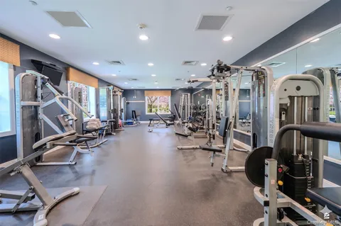$2,198,000 | 11 Belvedere Court, Manhasset, NY 11030