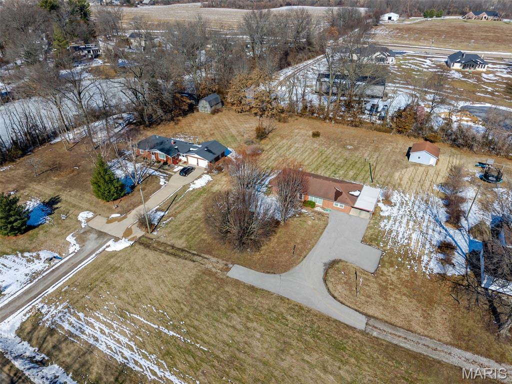 722 Highway 40 Troy, IL 62294 - Photo 35 of 38