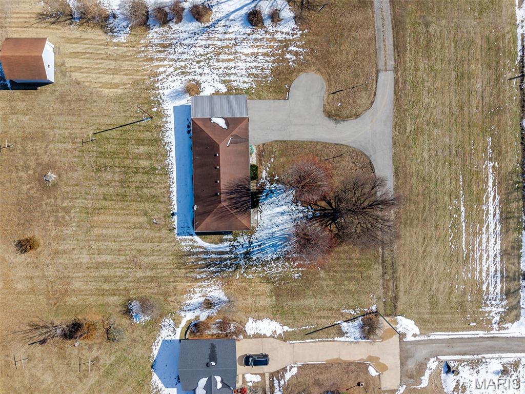 722 Highway 40 Troy, IL 62294 - Photo 37 of 38