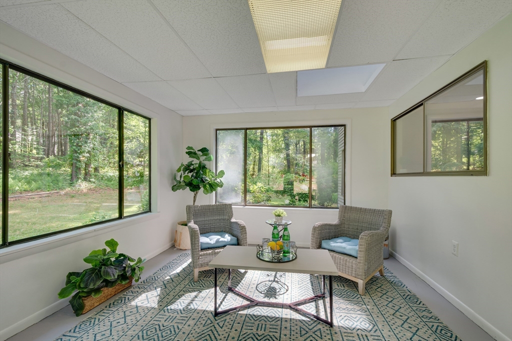 141 Trapelo Road Lincoln, MA 01773 - Photo 33 of 38 Gallery Image 33
