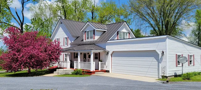 $1,499,000 | 640 Orchard Drive, Bridport, VT 05734