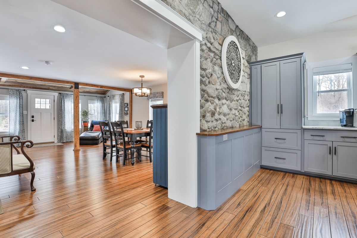 109 Ministerial Road Bedford, NH 03110 - Photo 13 of 49