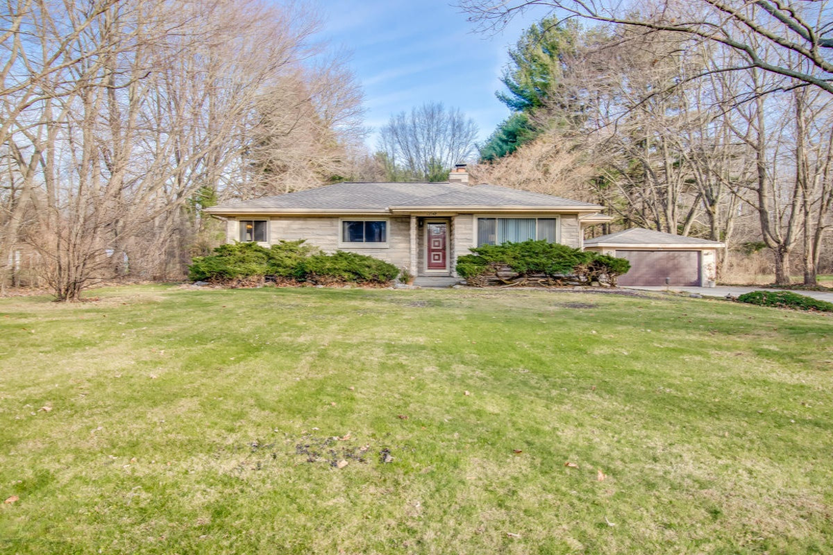 12348 Perry Road Battle Creek, MI 49015 - Photo 1 of 72 002-MLS
