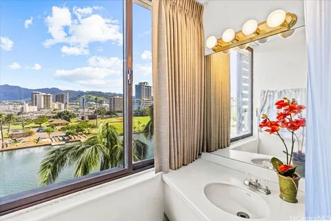 $280,000 | 444 Niu Street, Unit 914, Honolulu, HI 96815