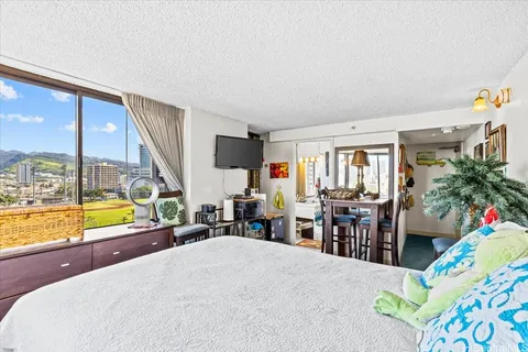 $280,000 | 444 Niu Street, Unit 914, Honolulu, HI 96815