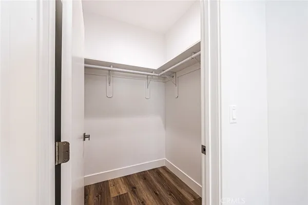 $4,999 | 4445 Auckland Avenue, Toluca Lake, CA 91602