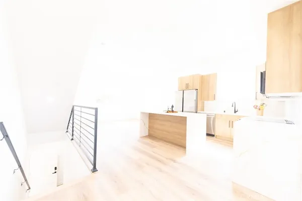 $4,999 | 4445 Auckland Avenue, Toluca Lake, CA 91602
