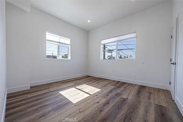 $4,999 | 4445 Auckland Avenue, Toluca Lake, CA 91602