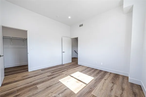 $4,999 | 4445 Auckland Avenue, Toluca Lake, CA 91602