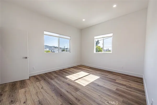 $4,999 | 4445 Auckland Avenue, Toluca Lake, CA 91602