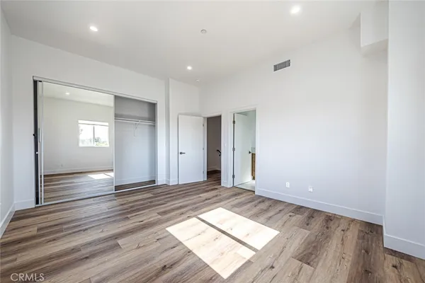 $4,999 | 4445 Auckland Avenue, Toluca Lake, CA 91602