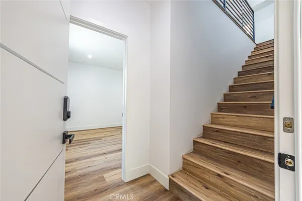 $4,999 | 4445 Auckland Avenue, Toluca Lake, CA 91602