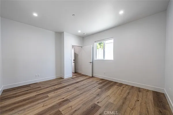 $4,999 | 4445 Auckland Avenue, Toluca Lake, CA 91602