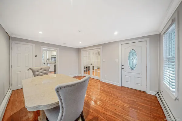 $1,250,000 | 49 Main Street, West Sayville, NY 11796