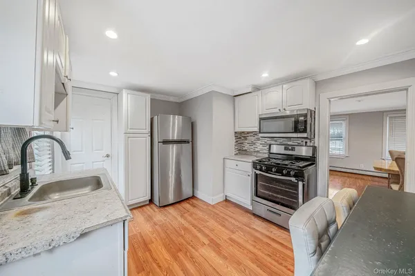 $1,250,000 | 49 Main Street, West Sayville, NY 11796