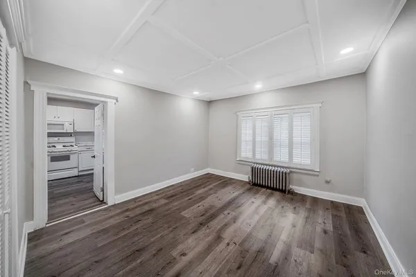 $1,250,000 | 49 Main Street, West Sayville, NY 11796