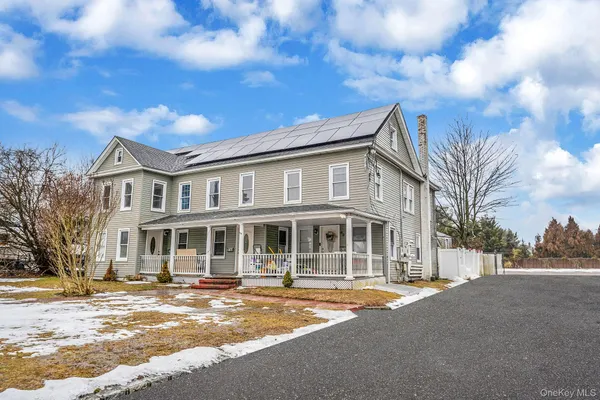 $1,250,000 | 49 Main Street, West Sayville, NY 11796