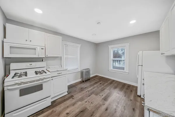 $1,250,000 | 49 Main Street, West Sayville, NY 11796