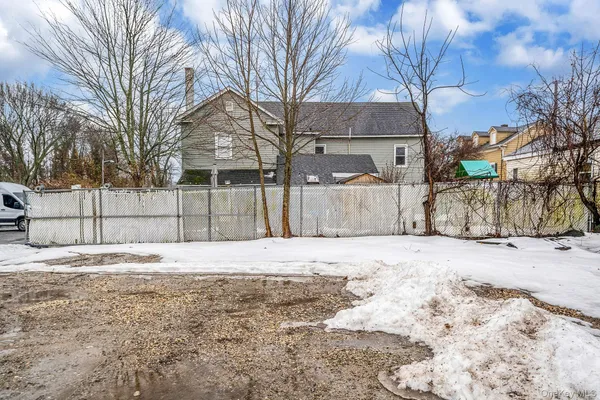 $1,250,000 | 49 Main Street, West Sayville, NY 11796