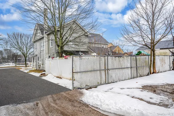 $1,250,000 | 49 Main Street, West Sayville, NY 11796