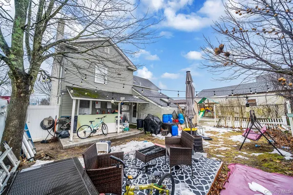 $1,250,000 | 49 Main Street, West Sayville, NY 11796