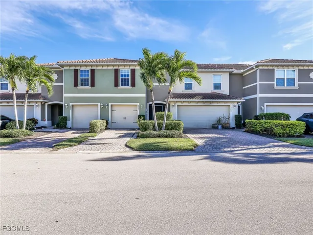 $294,900 | 3886 Tilbor Circle, Fort Myers, FL 33916