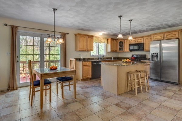 197 Hudson Road Stow, MA 01775 - Photo 12 of 30