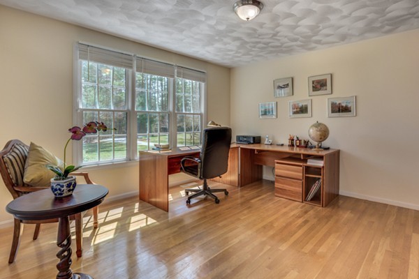 197 Hudson Road Stow, MA 01775 - Photo 17 of 30