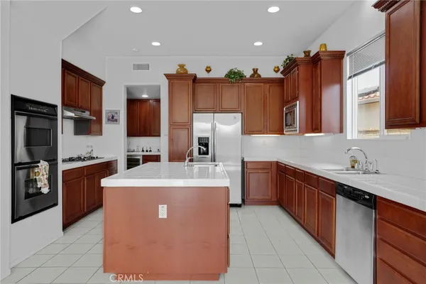 $1,195,000 | 24306 Via La Casa, Valencia, CA 91354