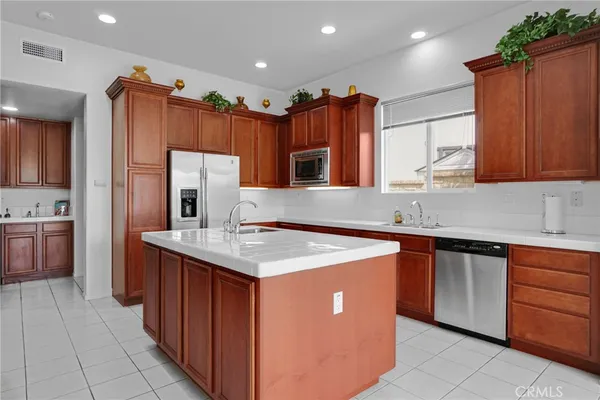 $1,195,000 | 24306 Via La Casa, Valencia, CA 91354