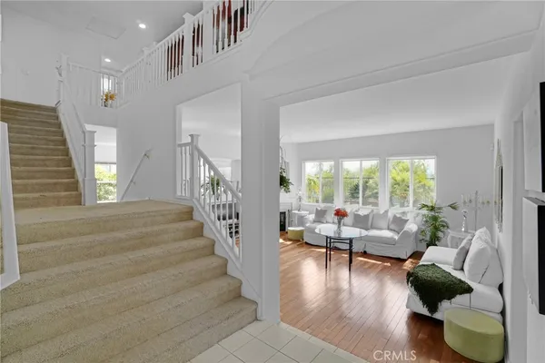 $1,195,000 | 24306 Via La Casa, Valencia, CA 91354