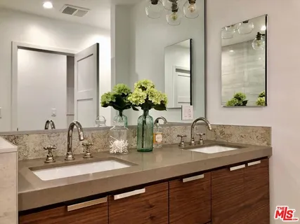 $8,250 | 4217 Irvine Avenue, Studio City, CA 91604