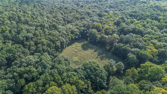 $875,000 | 3572 Idaho Road, Pomona, KS 66076