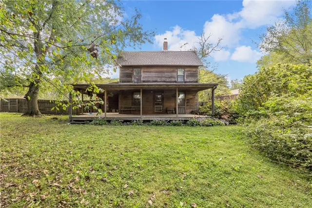 $875,000 | 3572 Idaho Road, Pomona, KS 66076