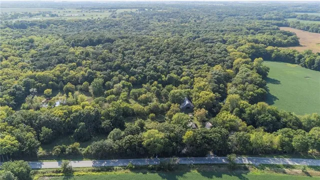 $875,000 | 3572 Idaho Road, Pomona, KS 66076