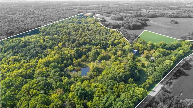 $875,000 | 3572 Idaho Road, Pomona, KS 66076