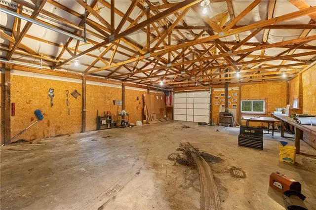 $875,000 | 3572 Idaho Road, Pomona, KS 66076