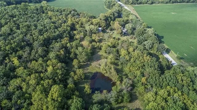 $875,000 | 3572 Idaho Road, Pomona, KS 66076