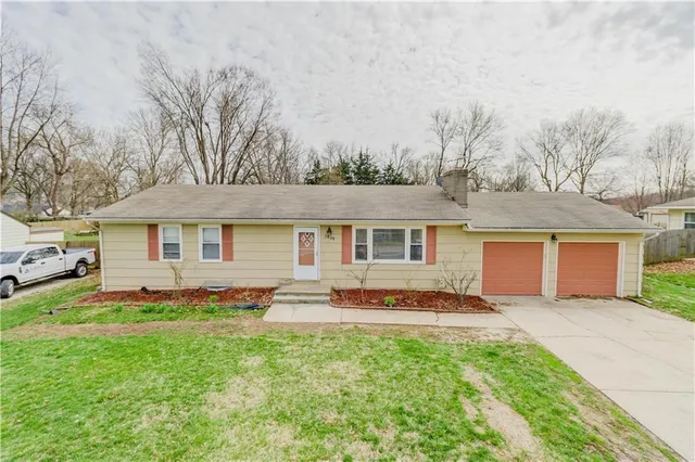 $260,000 | 7909 East 99 Street, Kansas City, MO 64134