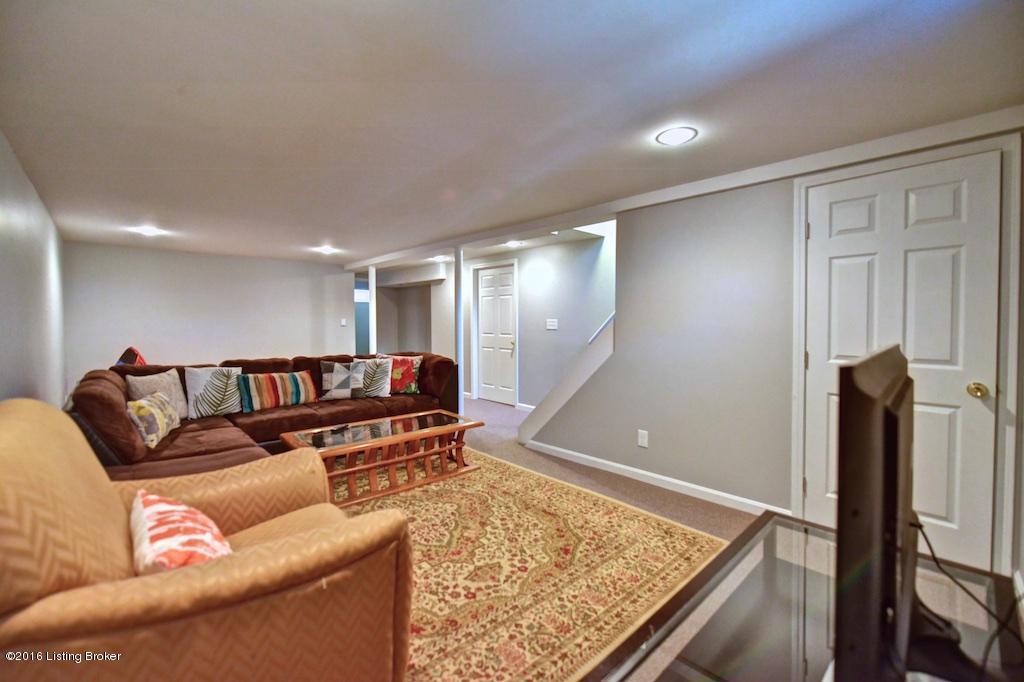 5908 BlueStone Road Louisville, KY 40219 - Photo 19 of 33 5908 Bluestone Road 2699