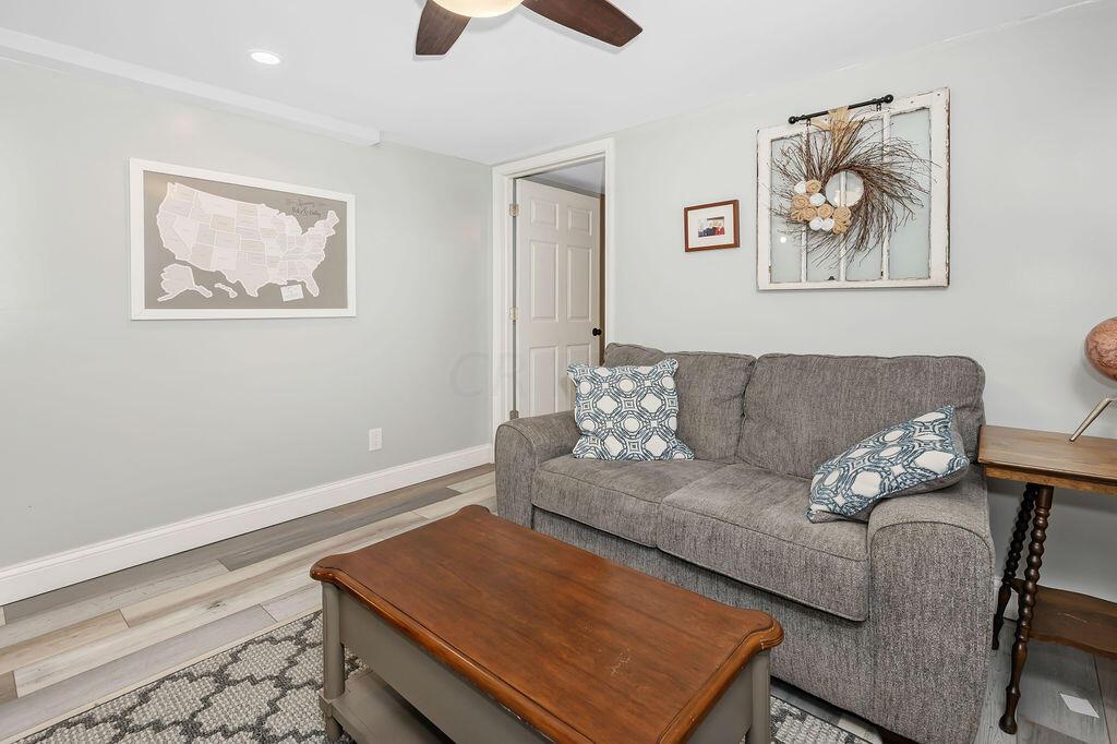 13412 Heimberger Road Northwest Baltimore, OH 43105 - Photo 44 of 98 42-SittingRoom-2