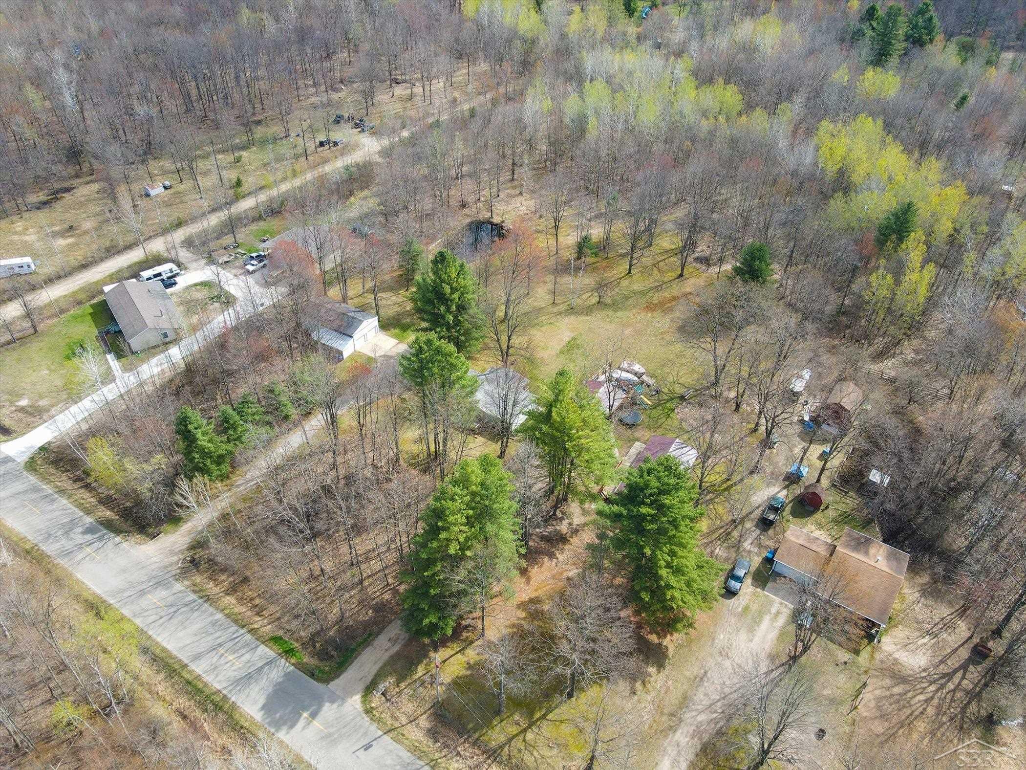 3607 Wieman Road Beaverton, MI 48612 - Photo 57 of 67 50107007-56.JPG