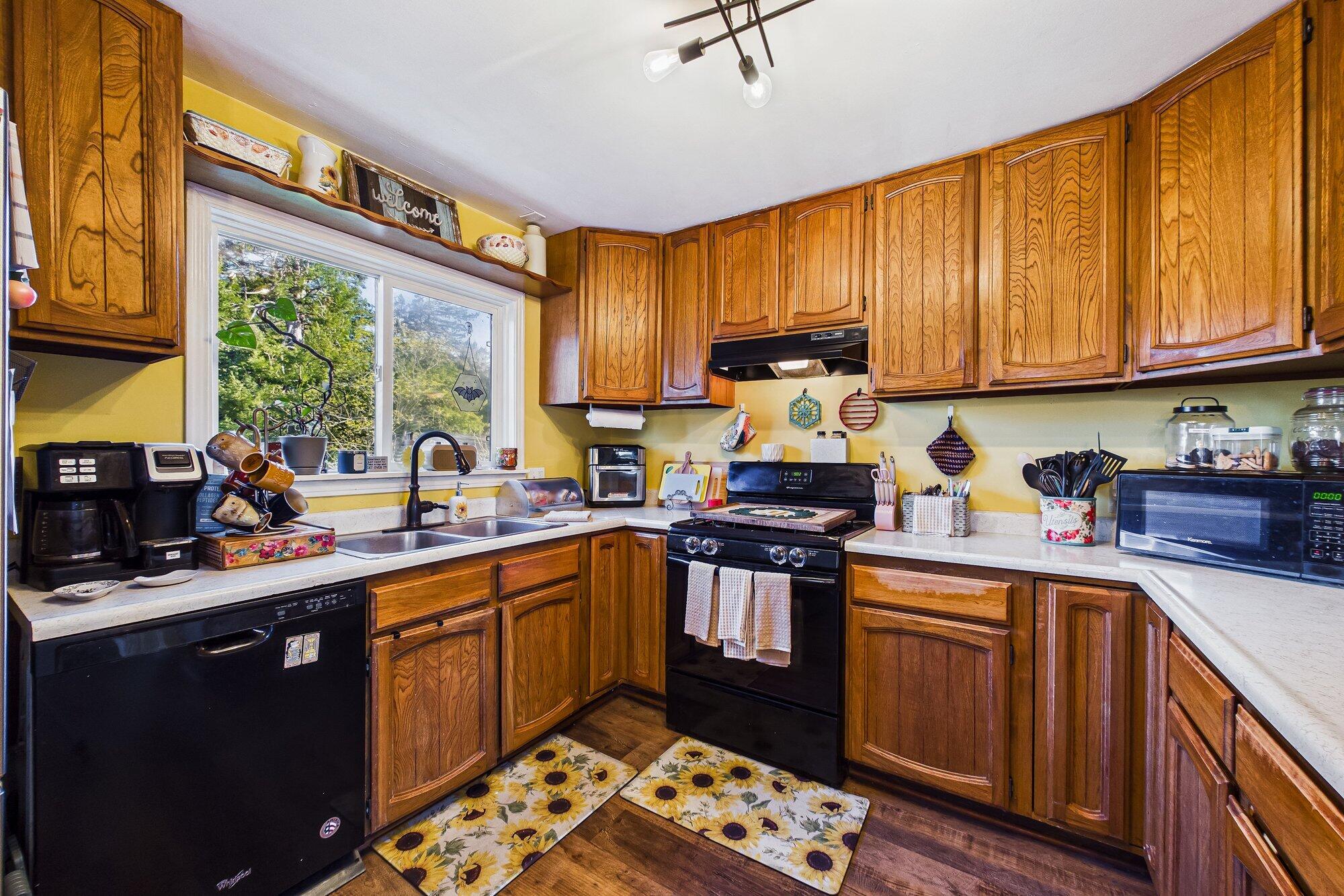 1185 Ridgewood Drive Eureka, CA 95503 - Photo 11 of 41